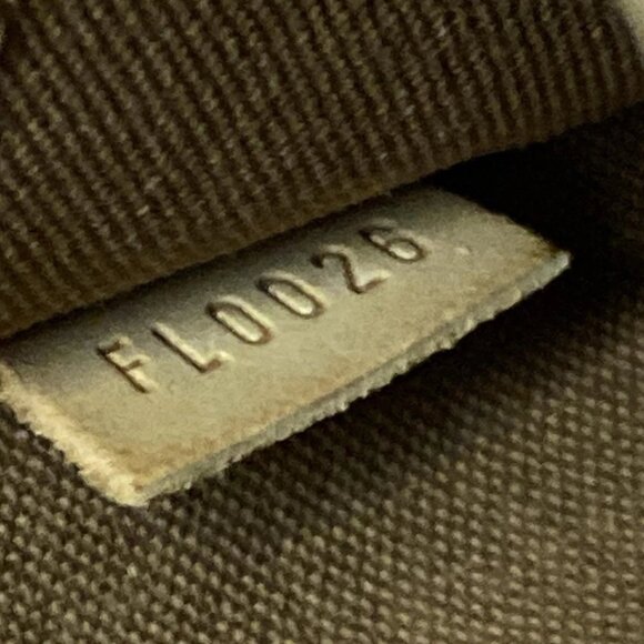 LOUIS VUITTON Popincourt Haut Monogram - Shoulder Bag 587-061025 - Picture 10 of 11